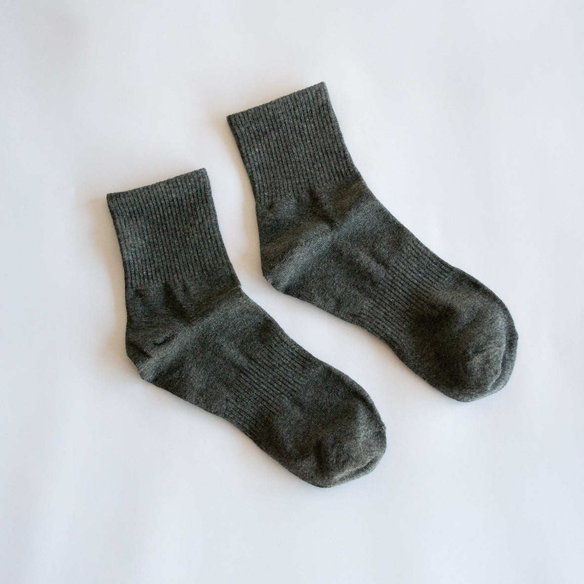 Calcetines cortos gris